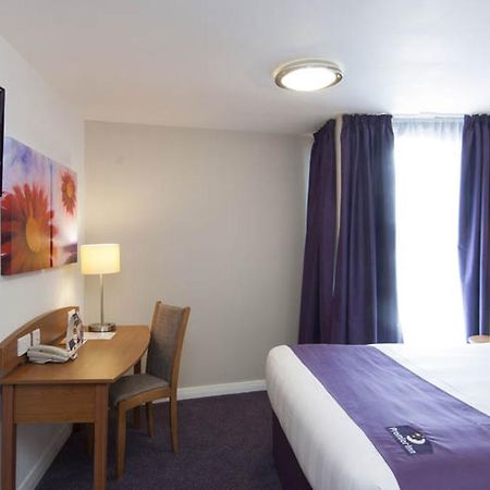 Premier Inn Braintree - A120 Ngoại thất bức ảnh