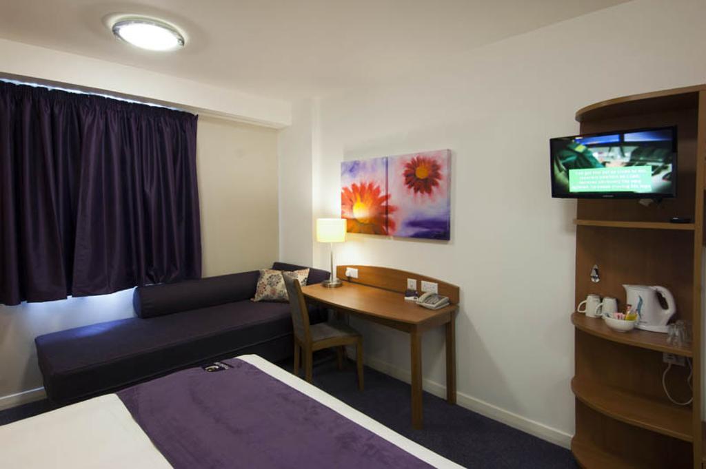 Premier Inn Braintree - A120 Ngoại thất bức ảnh